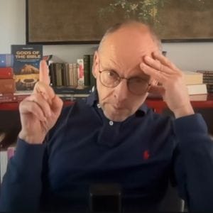 Vaticano Demite Tradutor por Revelar Extraterrestres